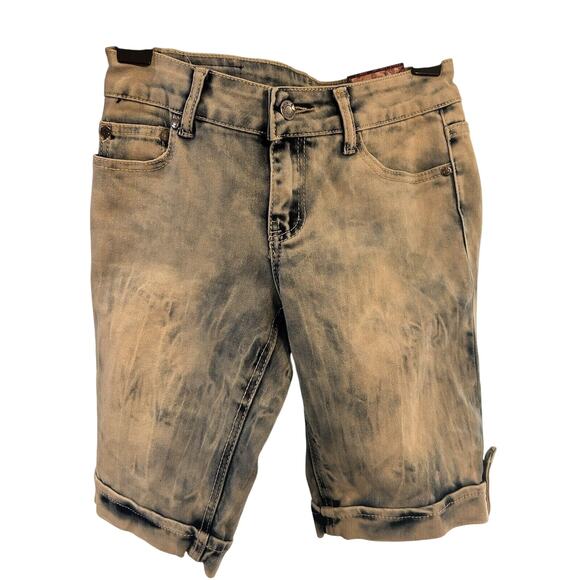 NWT Denim & Rivets Junior's size 7 Acid Wash Distressed Shorts Y2K - Picture 1 of 7